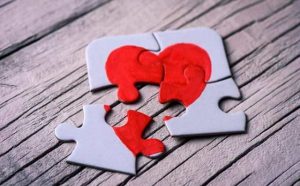 Comment surmonter sa première rupture amoureuse ?