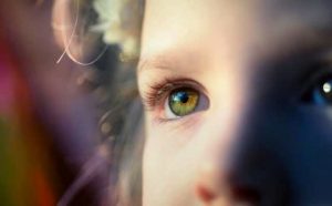 Enfant indigo : caractéristiques et signification