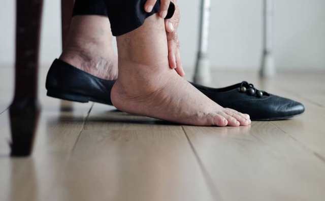 Comment bien interpréter rêver de pieds gonflés ?