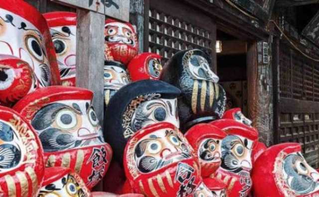 Daruma et sa signification dans le bouddhisme zen au Japon : 