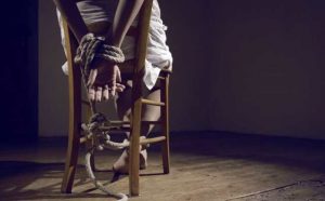 Pourquoi rêver d'être kidnappé par un gang ?