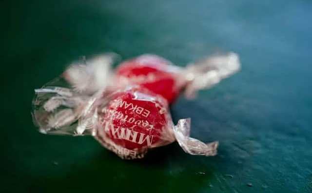 Quelle est la signification exacte de rêver de manger des bonbons au chocolat ?