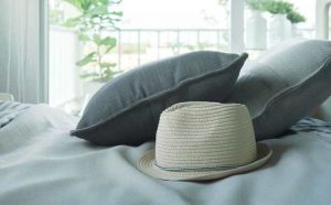 Superstitions sur les chapeaux