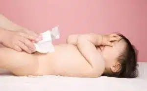 Rêver de changer la couche d'un bébé : quelles interprétations et significations ?