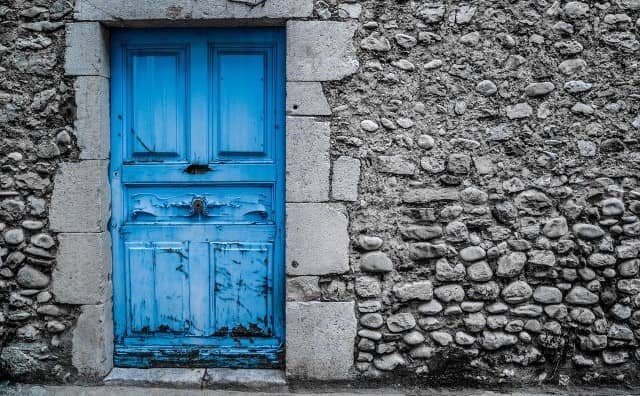 Rêver de porte en bois : quelles interprétations et significations ?