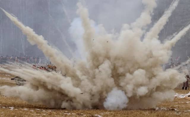 Rêver de bombardement : signification et interprétations