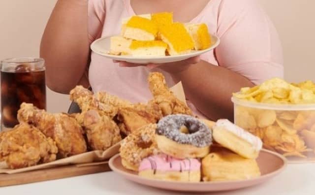 Rêver de bouffer : signification et interprétations