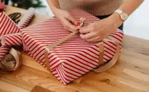 Pourquoi rêver d'emballer des cadeaux ?