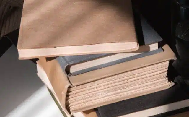 Pourquoi rêver de couverture de livre ?